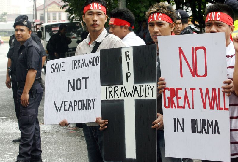 Myanmar citizens living in Malaysia protest against the dam project. Photo AFP 2011